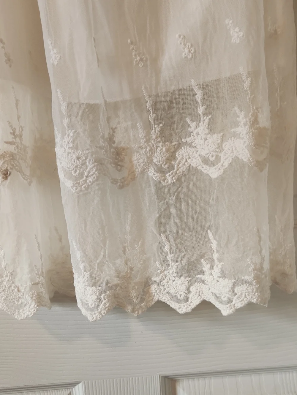 ellura sage white lace
